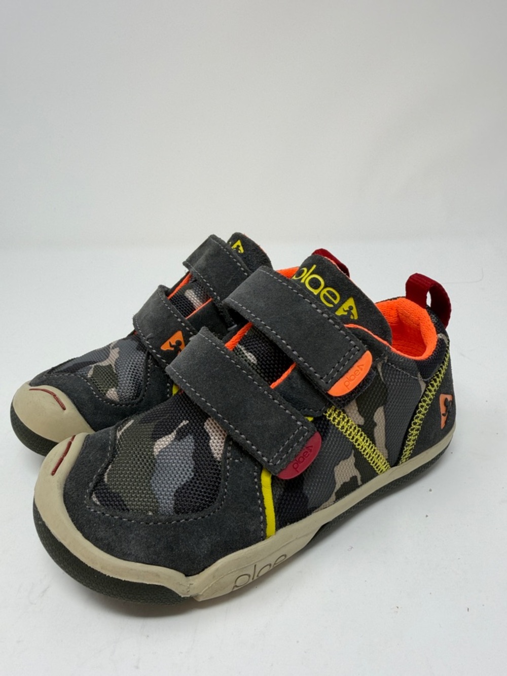 Plae Kids' Camo Velcro Sneaker - Black, Orange & Yellow size 10t